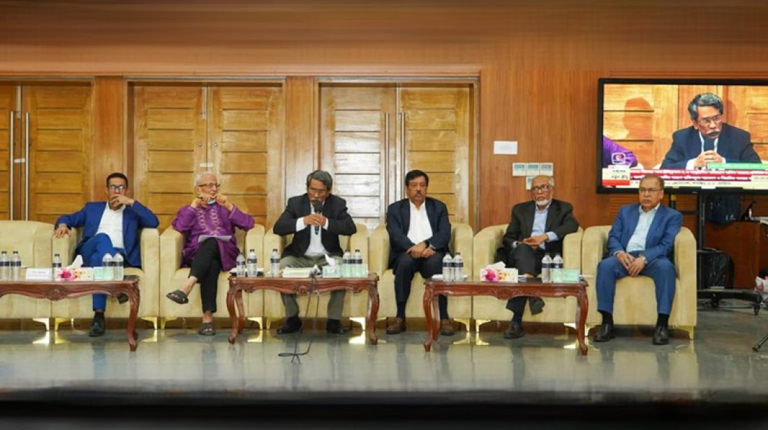 দলগুলো একমত না হলে জুলাই সন‌দের বাস্তবায়ন পদ্ধ‌তি ঠিক করবে কমিশন: আলী রীয়াজ