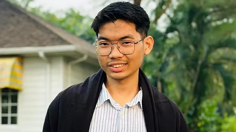 ডাকসু সদস্য সর্বমিত্রের পদত্যাগের ঘোষণা