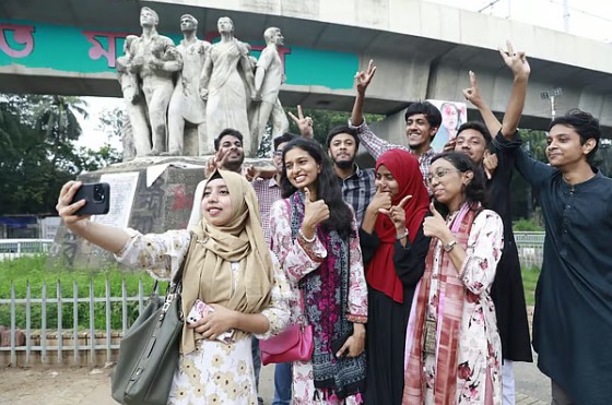 জেনে নিন ডাকসুর পূর্ণাঙ্গ ফল