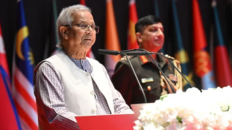 আগামী নির্বাচনে ঐতিহাসিক ভূমিকা পালনে সশস্ত্র বাহিনীর প্রতি প্রধান উপদেষ্টার আহ্বান