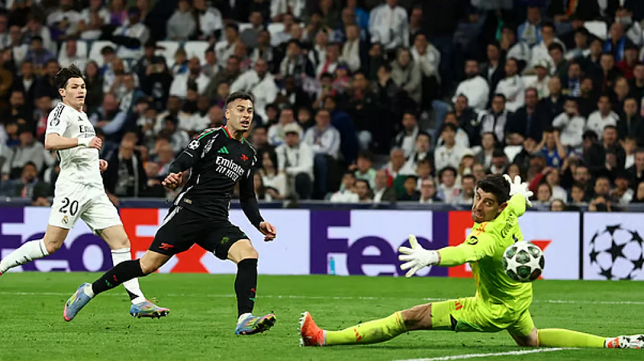 বার্নাব্যুতে বাজিমাত ১৬ বছর পর চ্যাম্পিয়ন্স লিগের সেমিতে আর্সেনাল