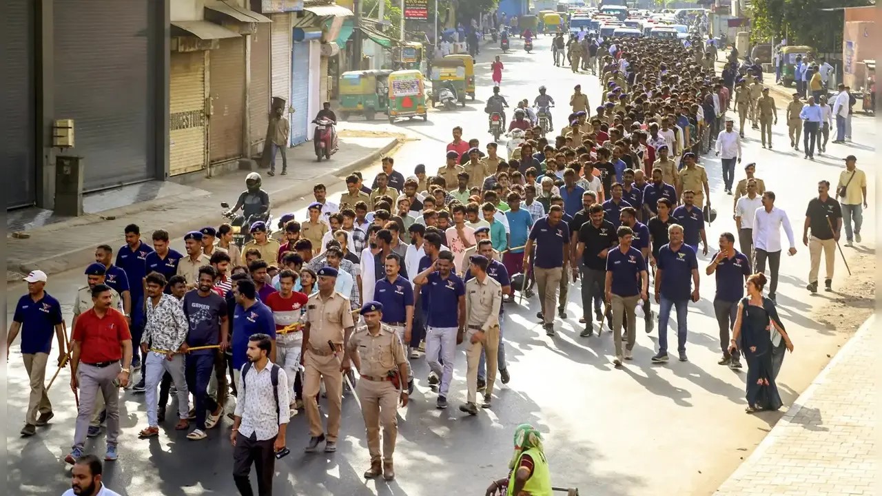 গুজরাটে এক হাজারের বেশি বাংলাদেশি আটক