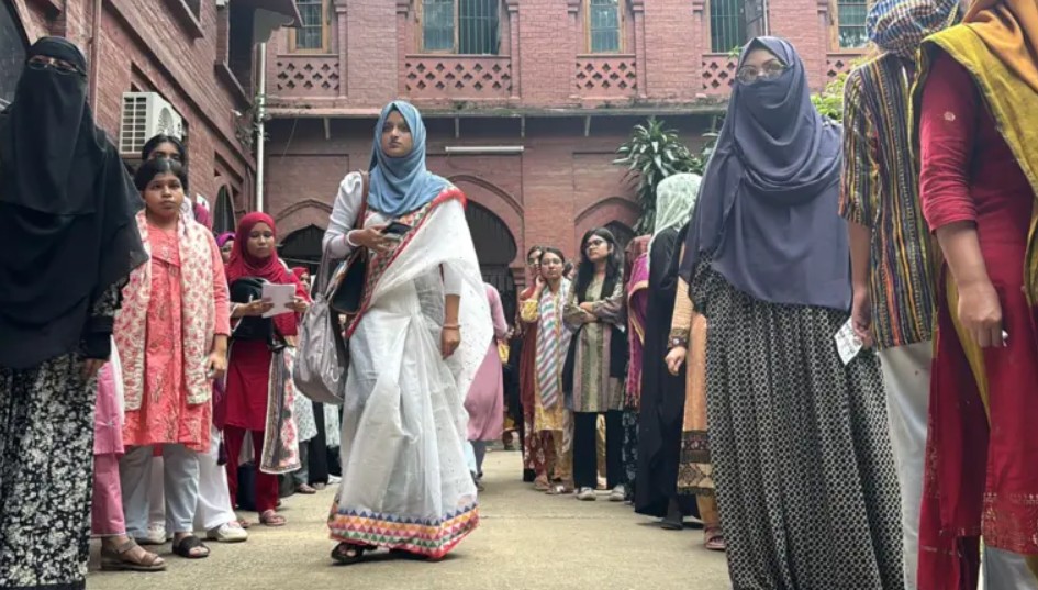 এবারের ডাকসু নির্বাচন নিয়ে যে কারণে এতো আলোচনা