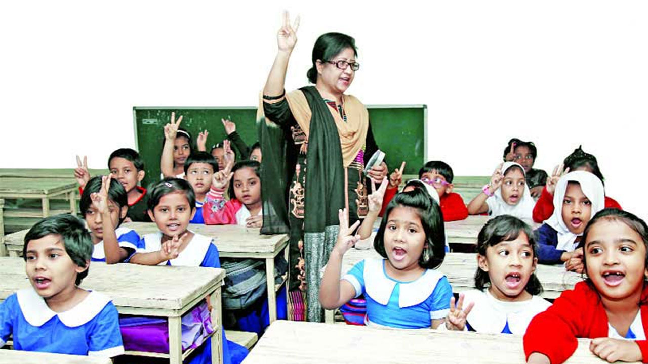 সোমবার থেকে পূর্ণ দিবস কর্মবিরতিতে প্রাথমিকের শিক্ষকরা