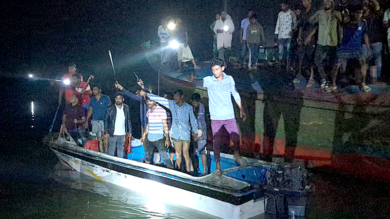 ডাকাত সন্দেহে দু’জনকে পিটিয়ে হত্যা, আহত আরও ৫ জন