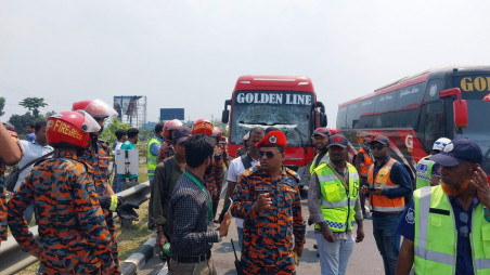 ঢাকা-মাওয়া এক্সপ্রেসওয়েতে দুর্ঘটনা, একই পরিবারের ৪ জন নিহত