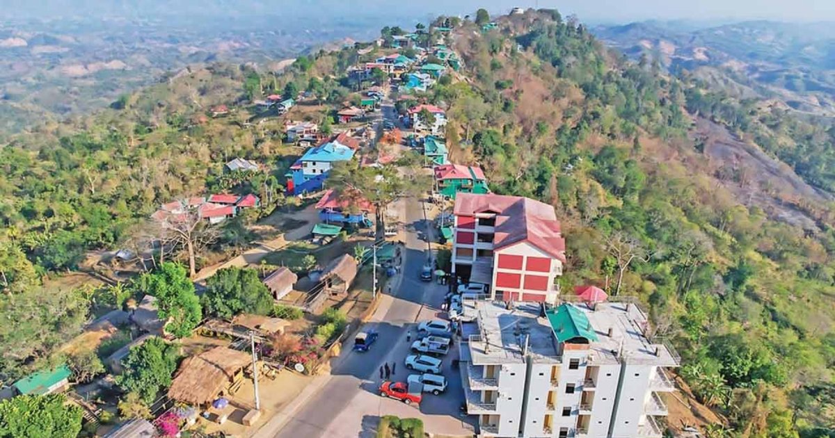 সাজেক ছাড়লেন সব পর্যটক, প্রশাসনের নির্ধারিত সময়ের আগেই
