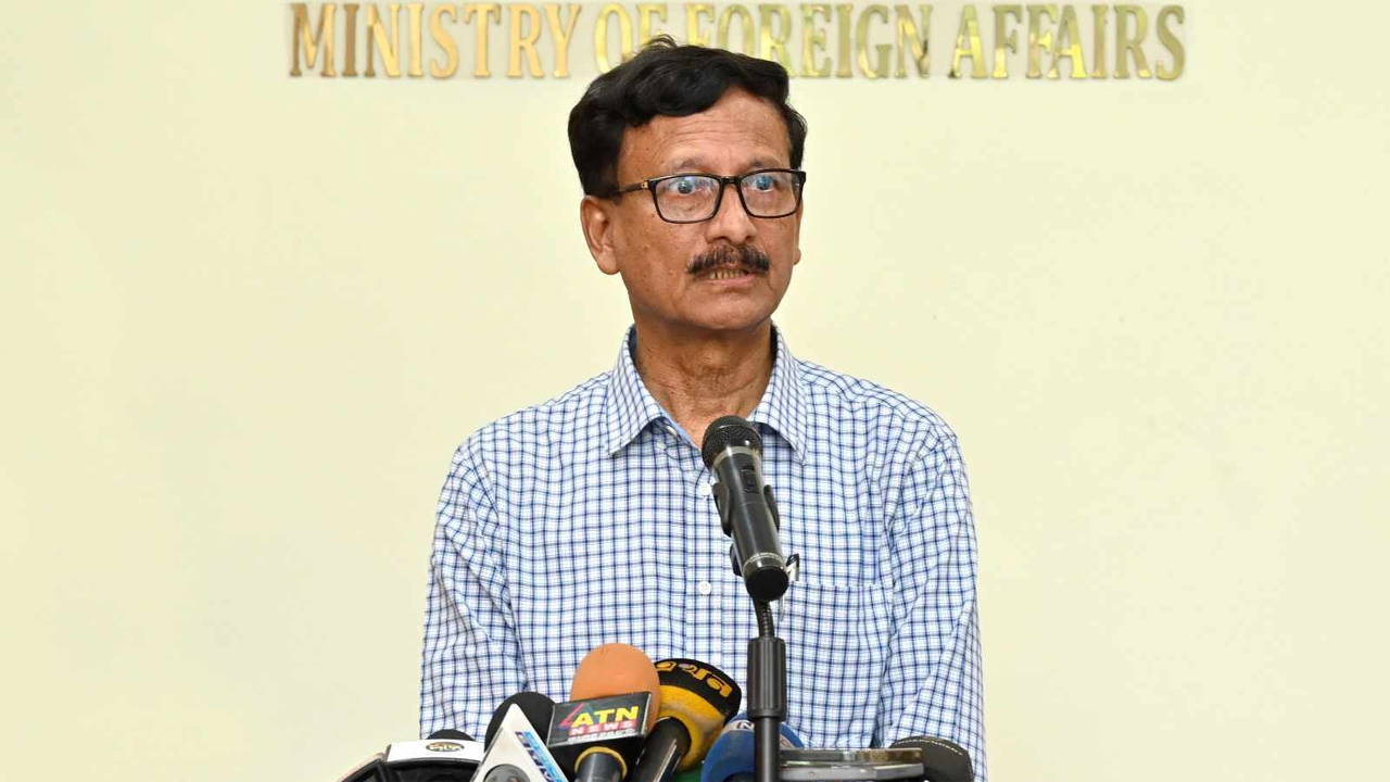 ভারত-পাকিস্তানের মধ্যে সংঘাত চায় না বাংলাদেশ: পররাষ্ট্র উপদেষ্টা