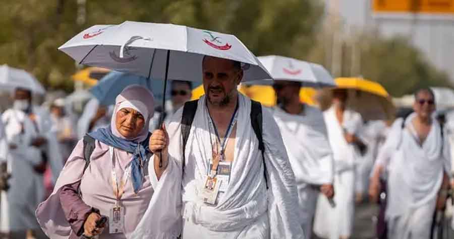 ‘লাব্বাইক আল্লাহুম্মা লাব্বাইক’ ধ্বনিতে মুখরিত মিনা, হজের আনুষ্ঠানিকতা শুরু