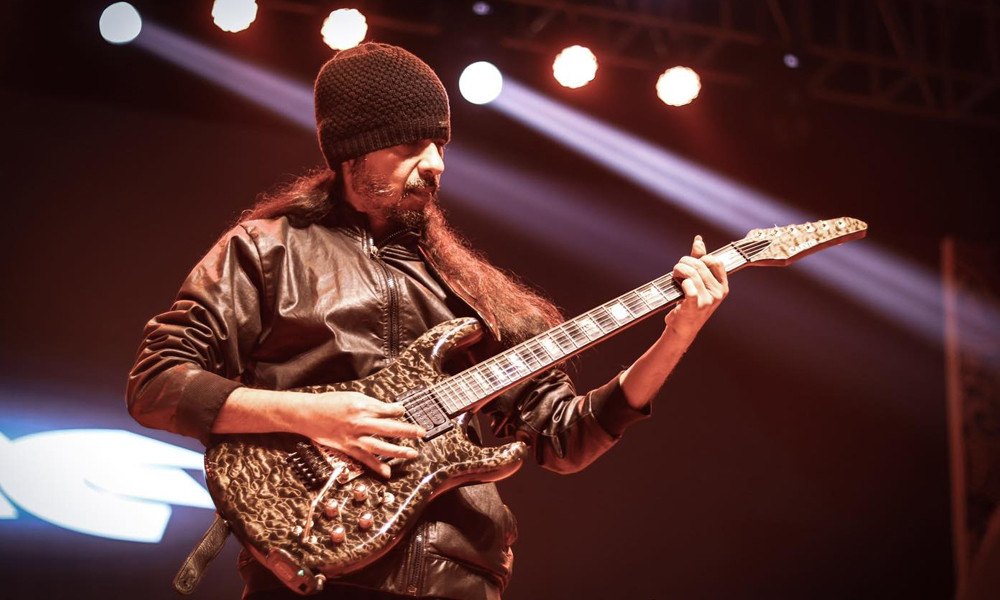 “যে দেশে যাওয়ার জন্য ‘ফ্রি প্যালেস্টাইন’ লিখতে পারব না, সেই দেশে যাওয়ার দরকার নেই”