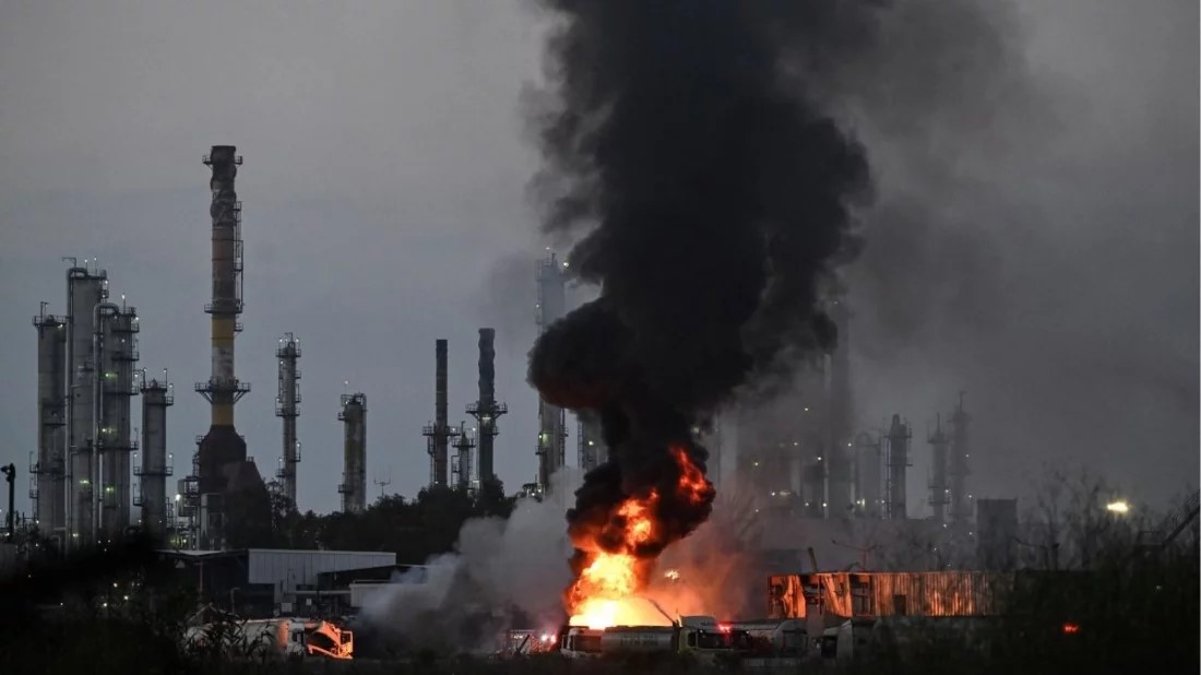 মোসাদের কার্যালয়ে ক্ষেপণাস্ত্র হামলা ইরানের