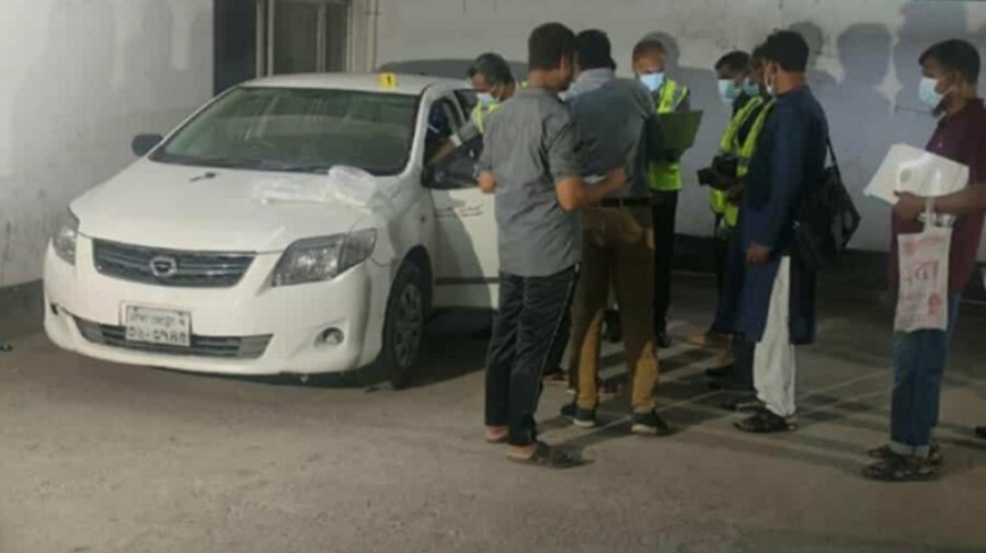 রাজধানীর মৌচাকে গাড়ির ভেতর থেকে দুজনের মরদেহ উদ্ধার