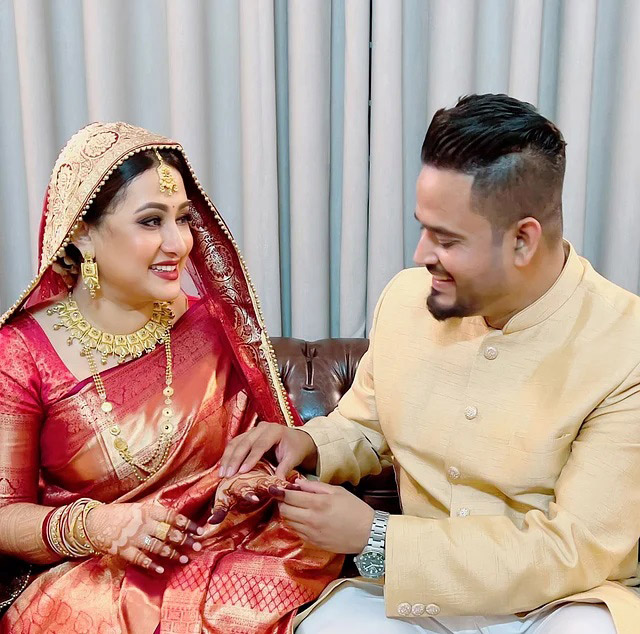 বিয়ের তিন বছর, বিবাহবার্ষিকীতে আবেগঘন পোস্ট পূর্ণিমার স্বামীর