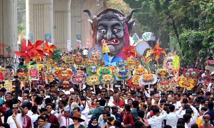 দেশ জুড়ে পহেলা বৈশাখ উদযাপিত