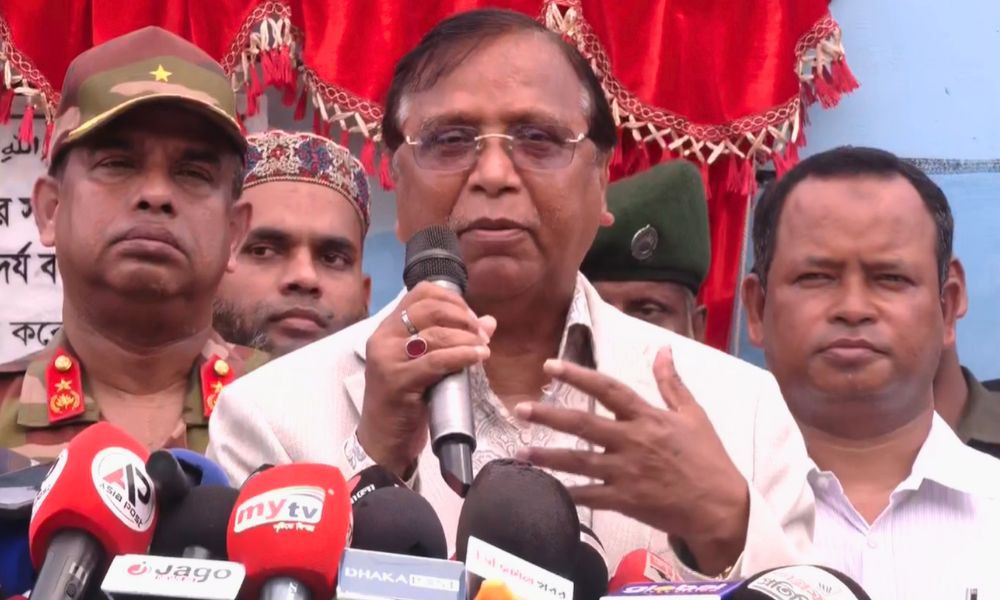 ফুটপাতে ব্যবসা করতে লাগবে সিটি করপোরেশনের অনুমতি