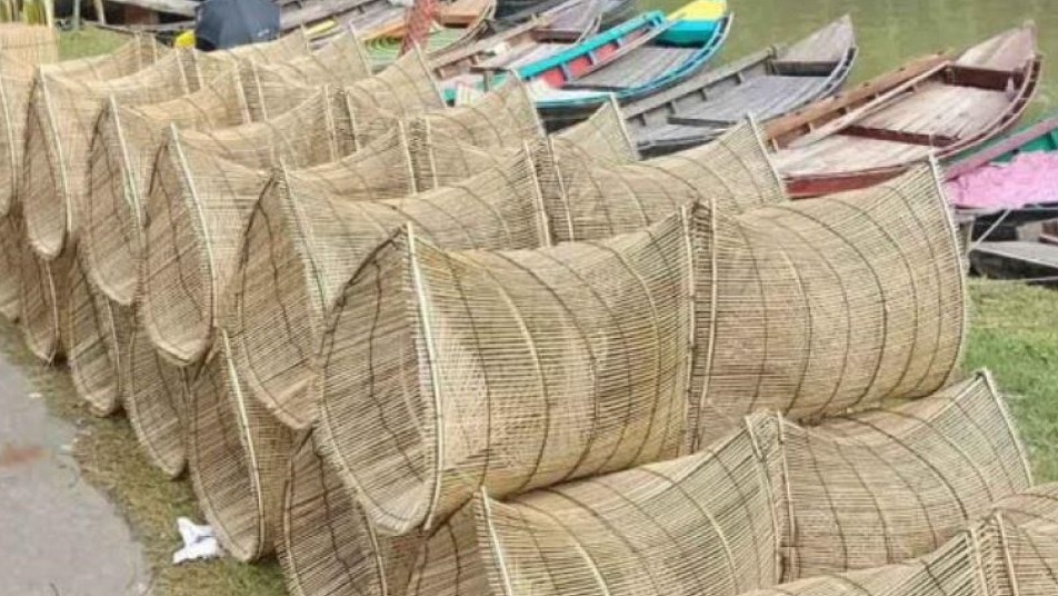 নেছারাবাদে টিকে আছে ঐতিহ্যবাহী বাঁশের ‘চাই’
