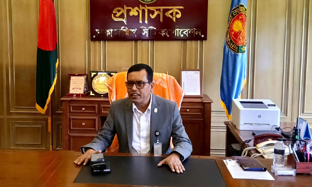 নগর ভবনে ফিরলেন ডিএসসিসি প্রশাসক