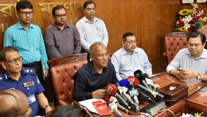 আইনশৃঙ্খলা পরিস্থিতি নিয়ন্ত্রণে দেশজুড়ে যেকোনো সময় চিরুনি অভিযান: স্বরাষ্ট্র উপদেষ্টা