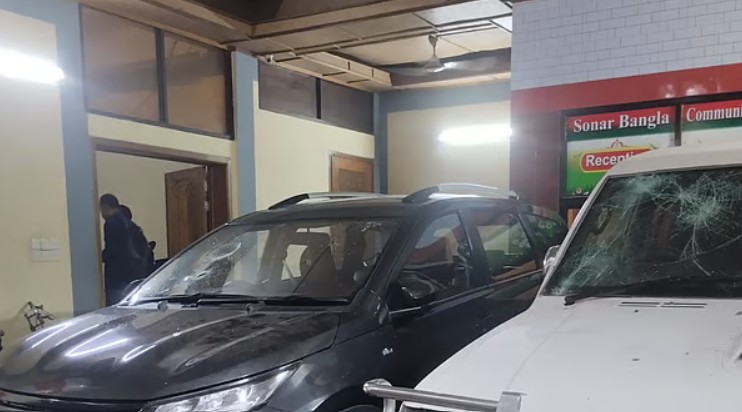 টাঙ্গাইলে বঙ্গবীর কাদের সিদ্দিকীর বাসভবনে হামলা