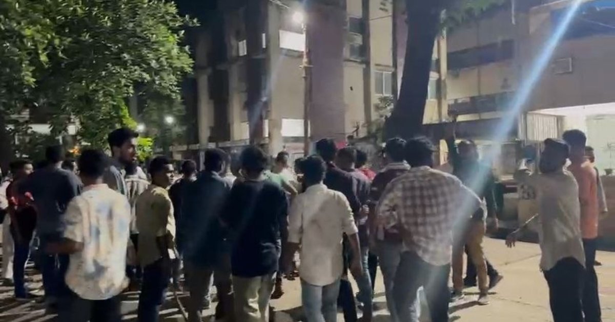 জগন্নাথ বিশ্ববিদ্যালয়ে ছাত্রদলের কনসার্টে সংঘর্ষ, তিনজন আহত