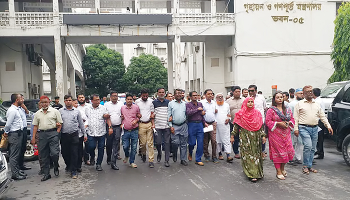 ঈদের পর কঠোর আন্দোলনের হুঁশিয়ারি সচিবালয়ের কর্মচারীদের