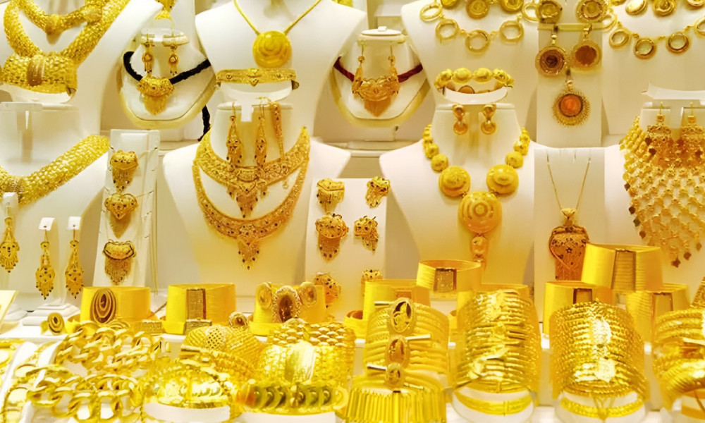 ফের সোনার দামে বড় পতন, ভরি কত?