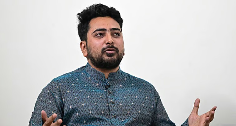 আ.লীগকে দ্রুত নিষিদ্ধের সিদ্ধান্ত না এলে আবারও ‘ঢাকা মার্চ’:নাহিদ