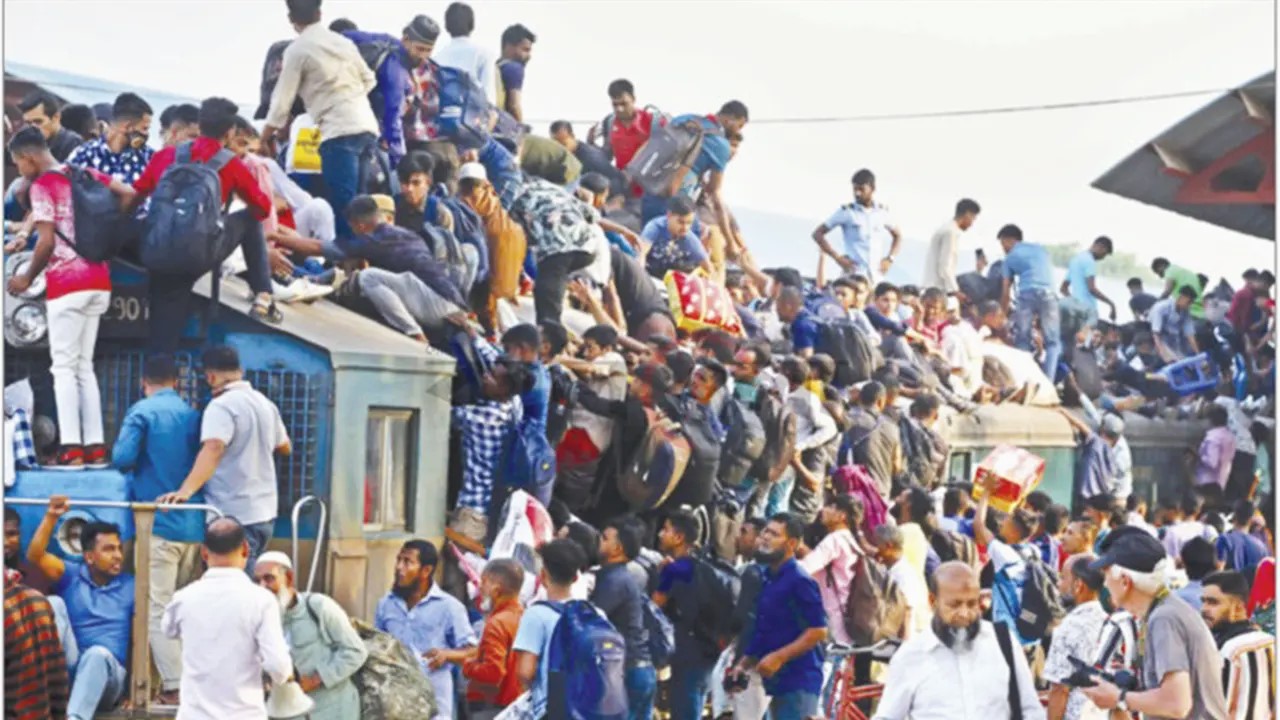 শেষ মুহূর্তের ভিড়, তবু নেই ভোগান্তি