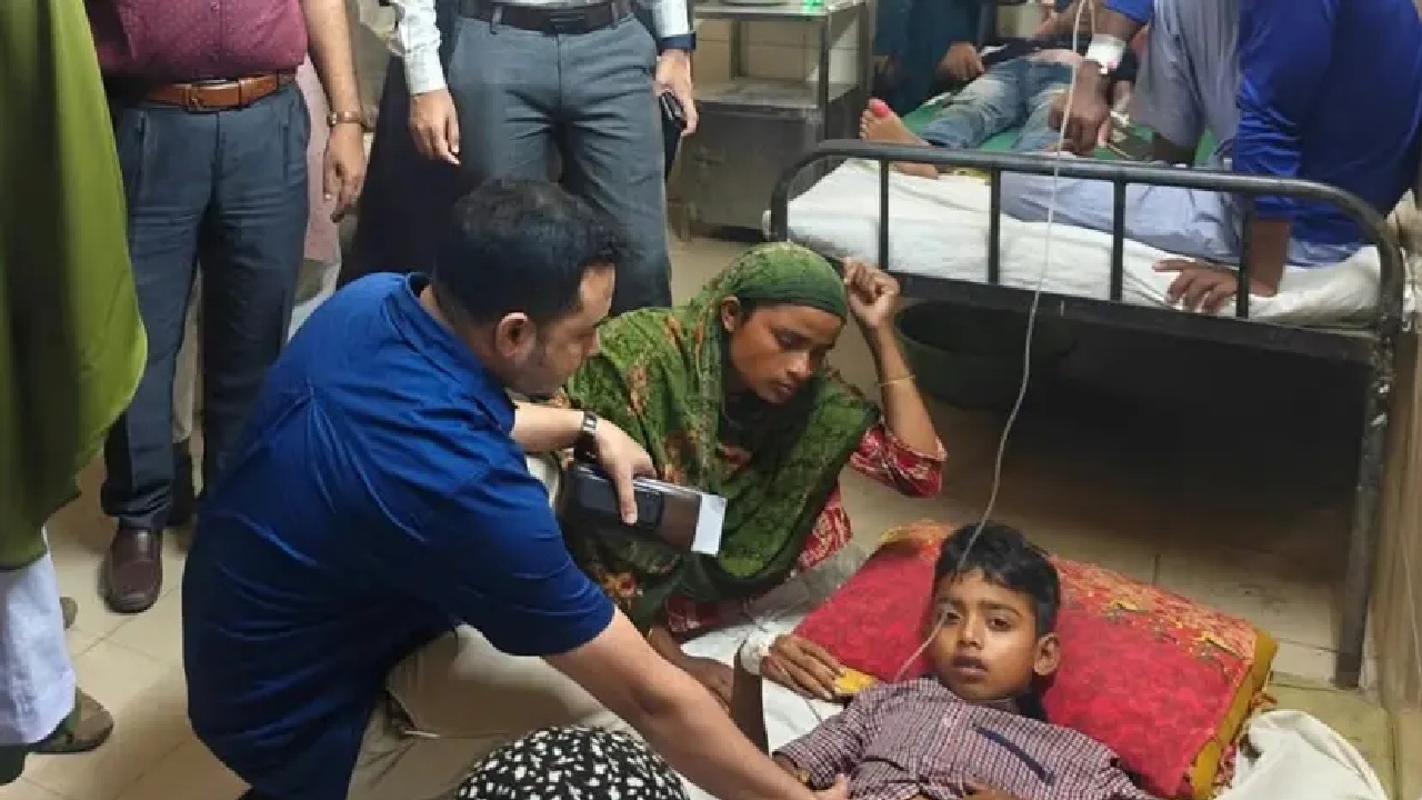 সাতক্ষীরায় যুবককে পিটিয়ে হত্যা, হাসপাতালে ছিনিয়ে নিয়ে মারধর