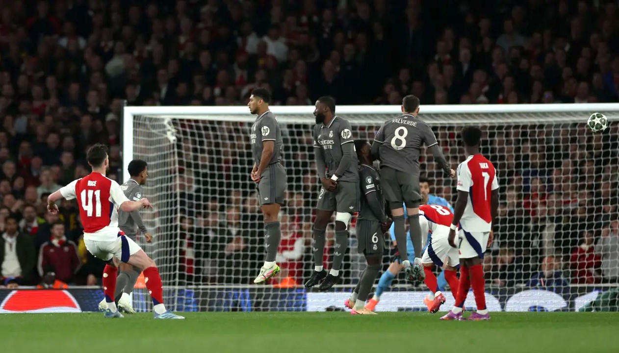 এমিরেটসে ডেকলান রাইসে বিধ্বস্ত রিয়াল মাদ্রিদ