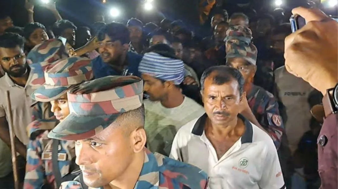 পতাকা বৈঠকে ২ বাংলাদেশিকে ফেরত দিলো বিএসএফ