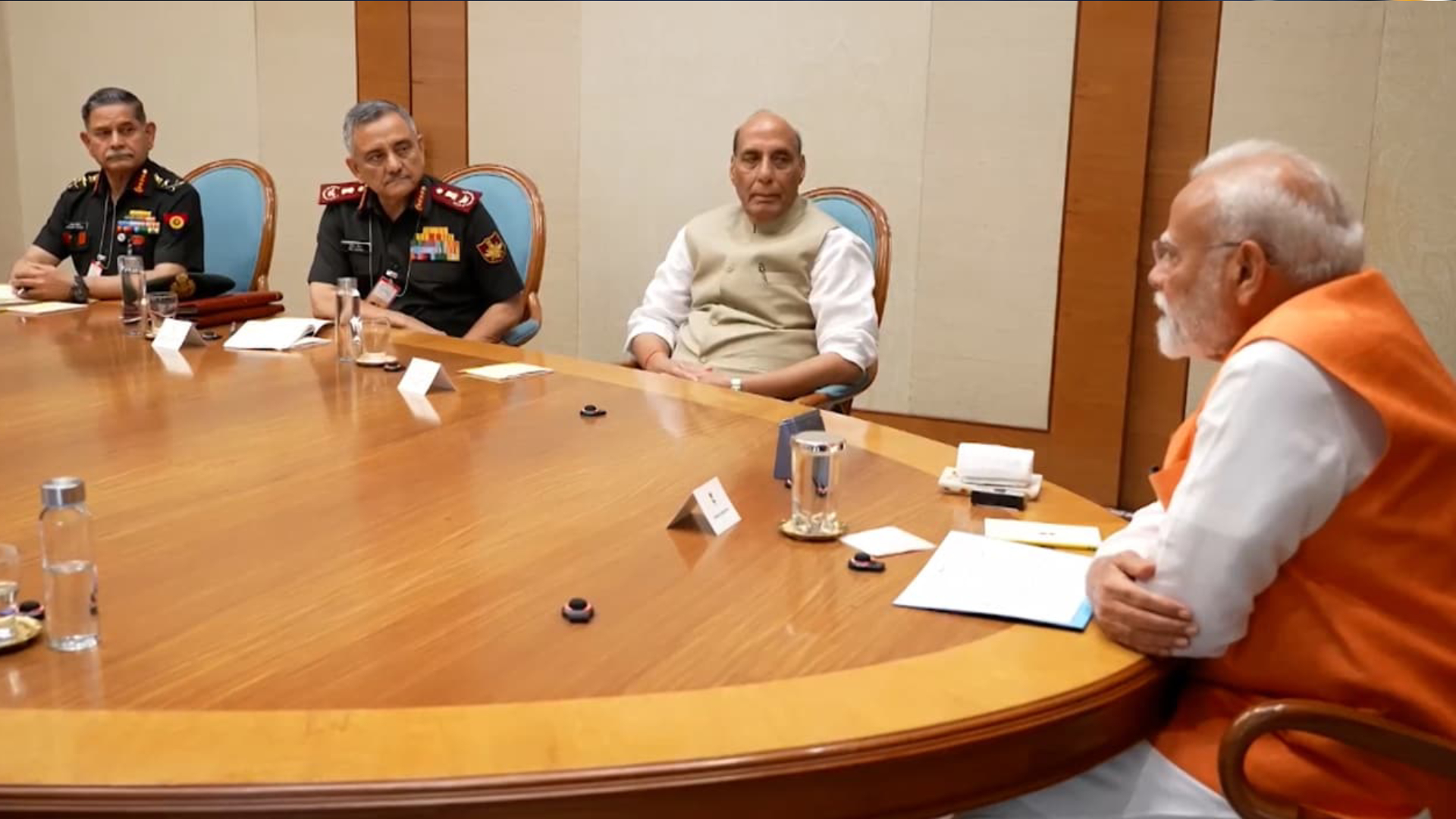 সামরিক অভিযানের ‘সবুজ সংকেত’ দিলেন মোদি!