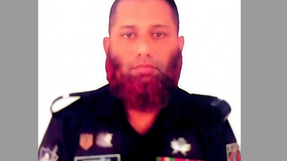 মহাসড়কে তল্লাশির সময় ট্রাকের চাপায় এসআরবি সদস্য নিহত