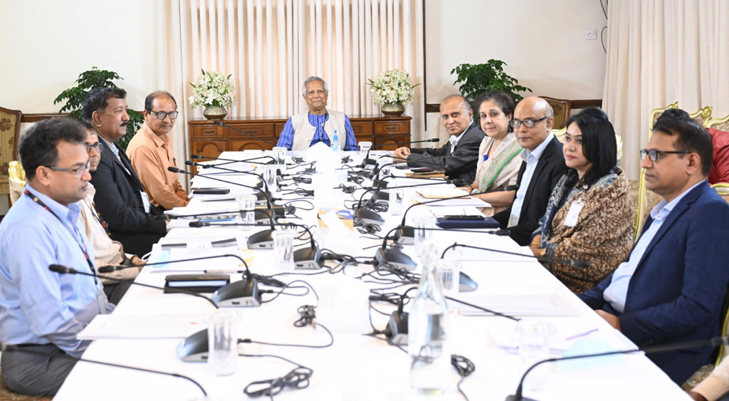 প্রাথমিকে প্রধান শিক্ষকের শূন্য পদে দ্রুত নিয়োগের নির্দেশ প্রধান উপদেষ্টার