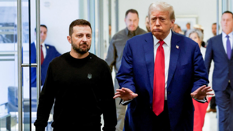 ইউক্রেন প্রেসিডেন্ট জেলেনস্কি কেন স্যুট পরছেন না?