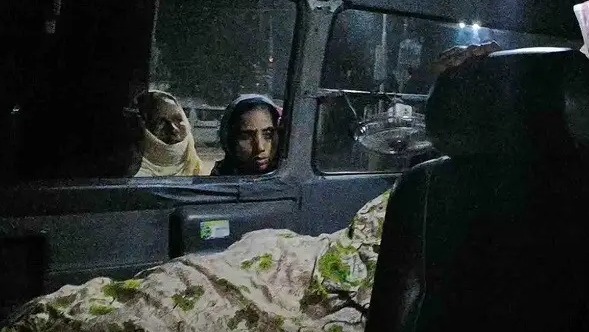 ভোলাহাটে সৎ ছেলের ছুরিকাঘাতে নারীর মৃত্যু