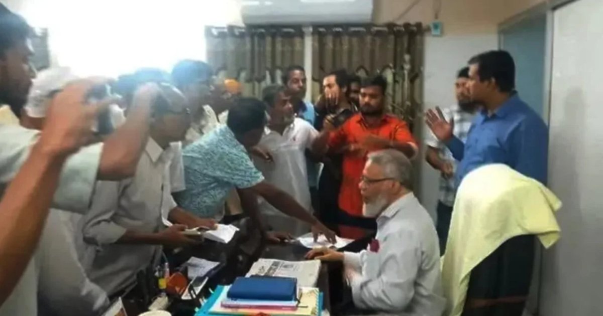 রামেবি উপাচার্যকে জোর করে পদত্যাগে বাধ্য করার মামলায় গ্রেফতার ১