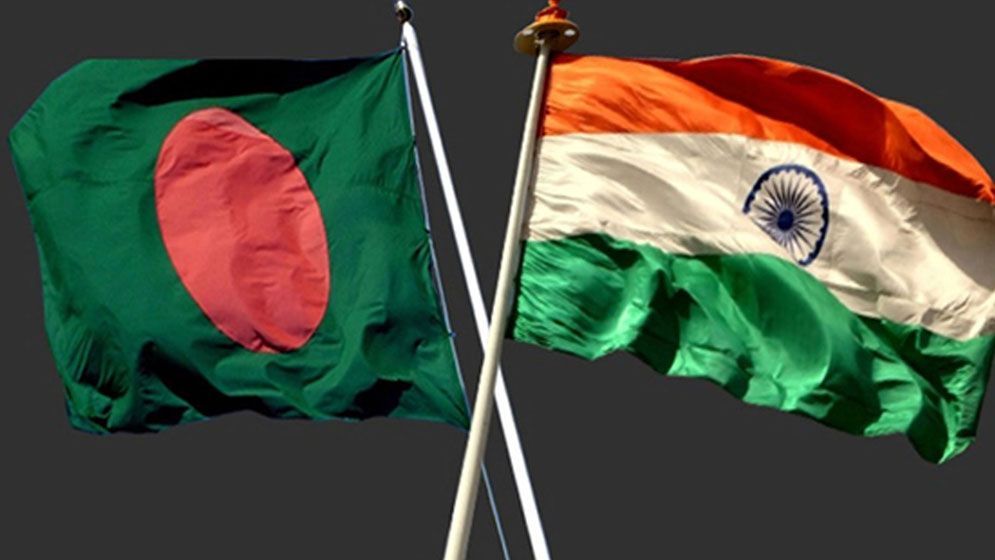 পাল্টাপাল্টি বাণিজ্য নিষেধাজ্ঞা,  কোনদিকে গড়াচ্ছে বাংলাদেশ-ভারত সম্পর্ক?