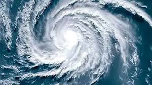 ধেয়ে আসছে ঘূর্ণিঝড়!