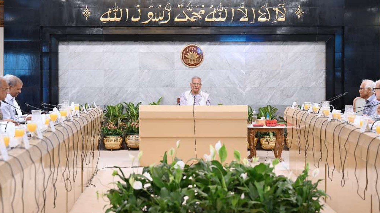 সংসদের বাইরে বাজেট,উপদেষ্টা পরিষদের বৈঠকে বাজেট অনুমোদন