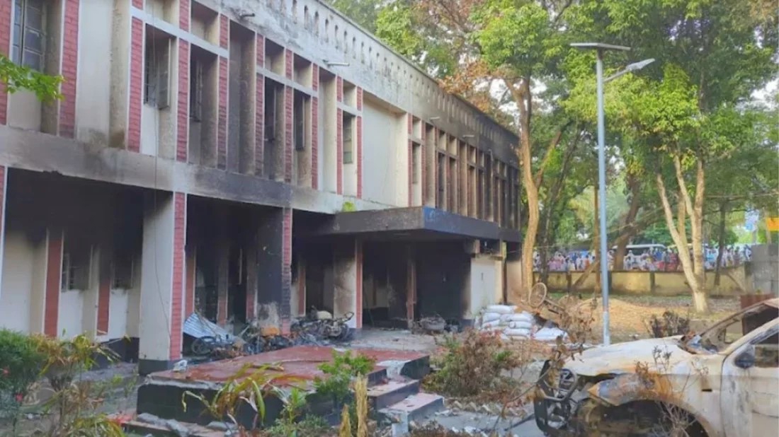 এনায়েতপুরে ১৫ পুলিশ হত্যা: এক বছরেও শেষ হয়নি তদন্ত