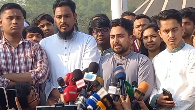 জাতীয় স্মৃতিসৌধে শ্রদ্ধা জানালেন এনসিপির নেতারা