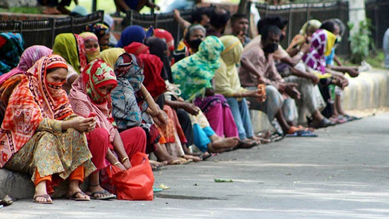 চলতি বছরে বাংলাদেশে দরিদ্র হতে পারে ৩০ লাখ মানুষ: বিশ্বব্যাংক