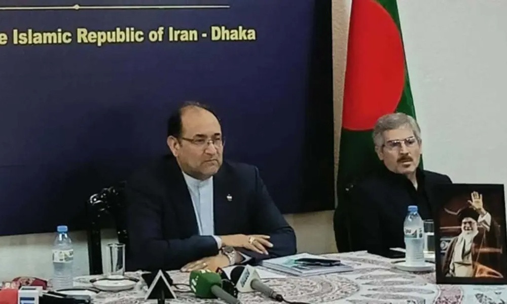 আটকেপড়া বাংলাদেশের ৬ জাহাজ হরমুজ প্রণালি পার হওয়ার অনুমতি দিয়েছে ইরান