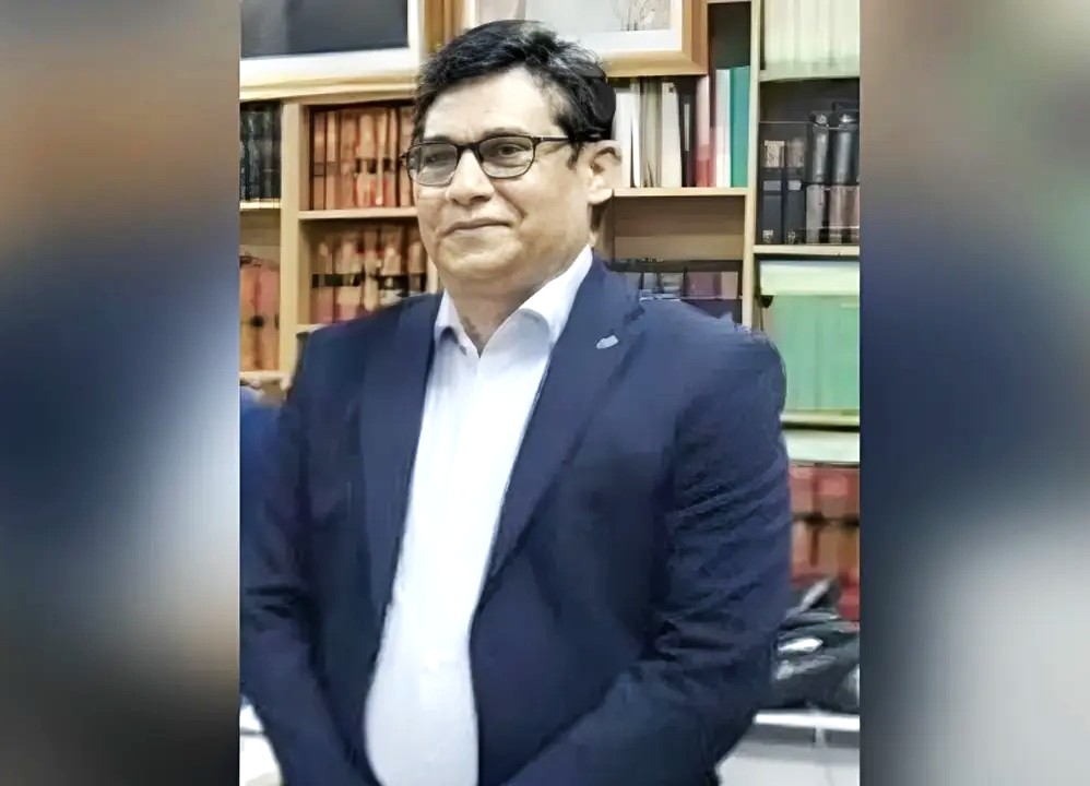 পদত্যাগপত্র জমা দিলেন সিনিয়র জেলা জজ বিকাশ কুমার সাহা