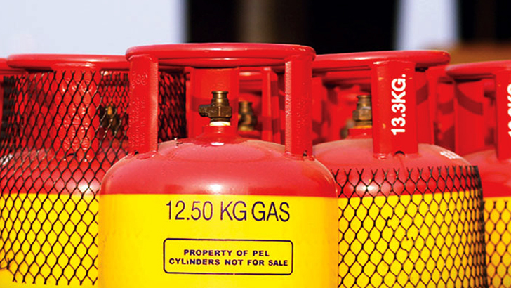 দাম কমল এলপিজি সিলিন্ডারে
