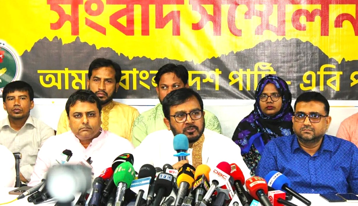 এত কিছুর পরও আ.লীগে এখনো পরিবর্তনের ছাপ নেই