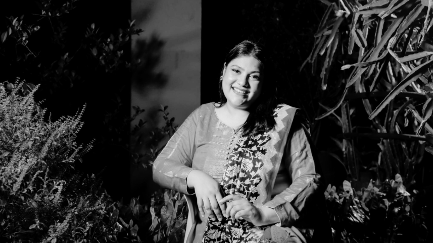 মুন্সীগঞ্জে চিরনিদ্রায় শায়িত কারিনা কায়সার