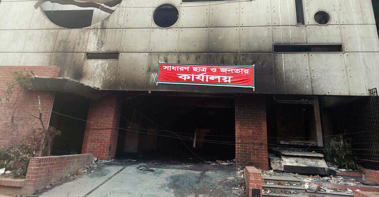 কলকাতায় 'পার্টি অফিস' খুলে সক্রিয় রাজনৈতিক তৎপরতায় আওয়ামী লীগ