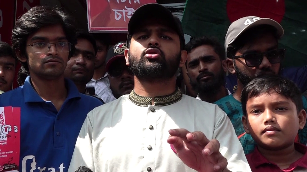 মন্ত্রীরা পিস্তল নিয়ে মাদক নিয়ন্ত্রণে, আইনশৃঙ্খলা বাহিনী কেন নীরব: আব্দুল্লাহ আল জাবের